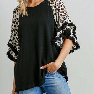 Black Linen Tunic Top with Animal Print Layered Bell Sleeves by Umgee Sz Small